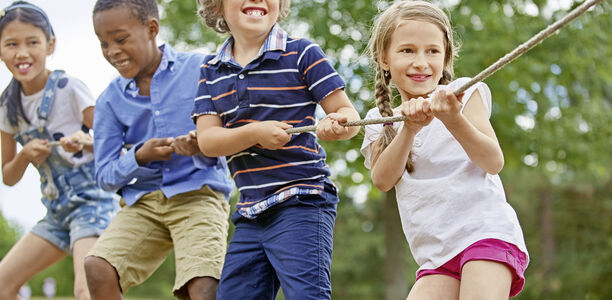 Bild zu MONITOR - CFTR-Modulatortherapie bei zystischer Fibrose: Tripel-Kombinationstherapie für Kinder ab 6 Jahren