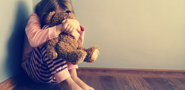 Bild zu Neuer Rekord bei Kindeswohlgefährdungen - Pädiater in der Pflicht