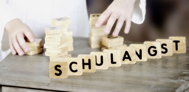 Bild zu Schulvermeidendes Verhalten - Kinder- und Jugendärzten kommt besondere Rolle zu!