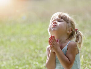 Bild zu Der persönliche Blick - Kind und Glaube aus der Sicht eines Kinderarztes