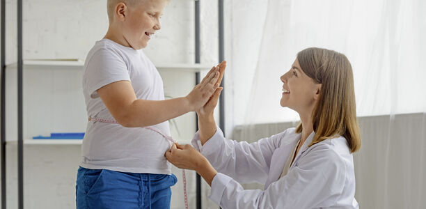 Bild zu Pädiatrische Adipositas - Personenzentrierte Beratung und Behandlung – ein Leitfaden