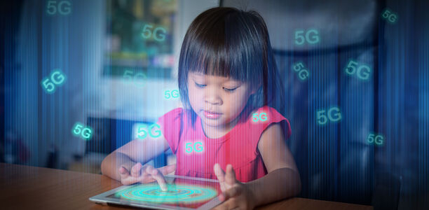 Bild zu KKJ 2025: 5G und Kindergesundheit - Welche Risiken haben Hochfrequenzfelder?