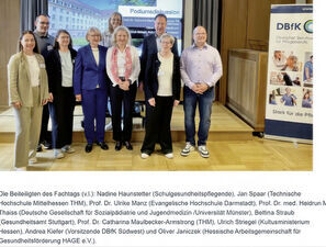 Bild zu Schulgesundheitsfachkräfte - "Mehr als Pflaster kleben" 