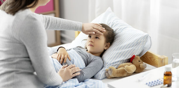 Bild zu S3-Leitlinie Fiebermanagement   - Wandel in der Fieberbehandlung bei Kindern und Jugendlichen