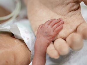 Bild zu Postnatale Behandlung - Outcome von Frühgeborenen in 11 internationalen Netzwerken